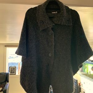 Grey cardigan 3/4 sleeves looks like wool and mohair mix beautiful like new